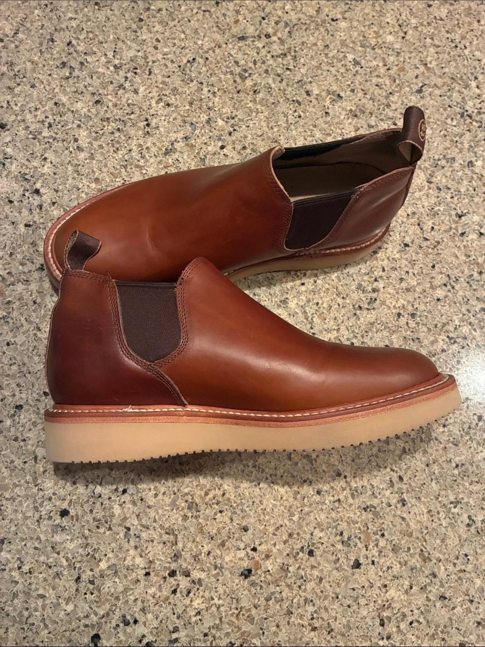 Taylor Stitch Men's Chukka Boots in Brown Leather